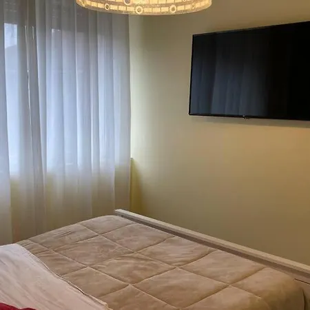 Alfredo Central Station Guest house *